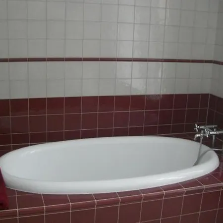 Palac W Nakle Appartement *